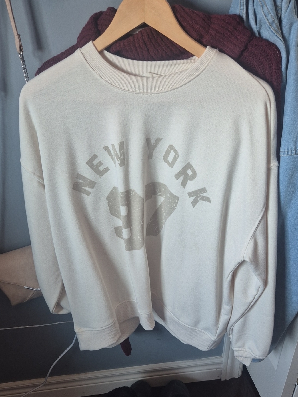 Primark Cream New York Graphic Sweatshirt